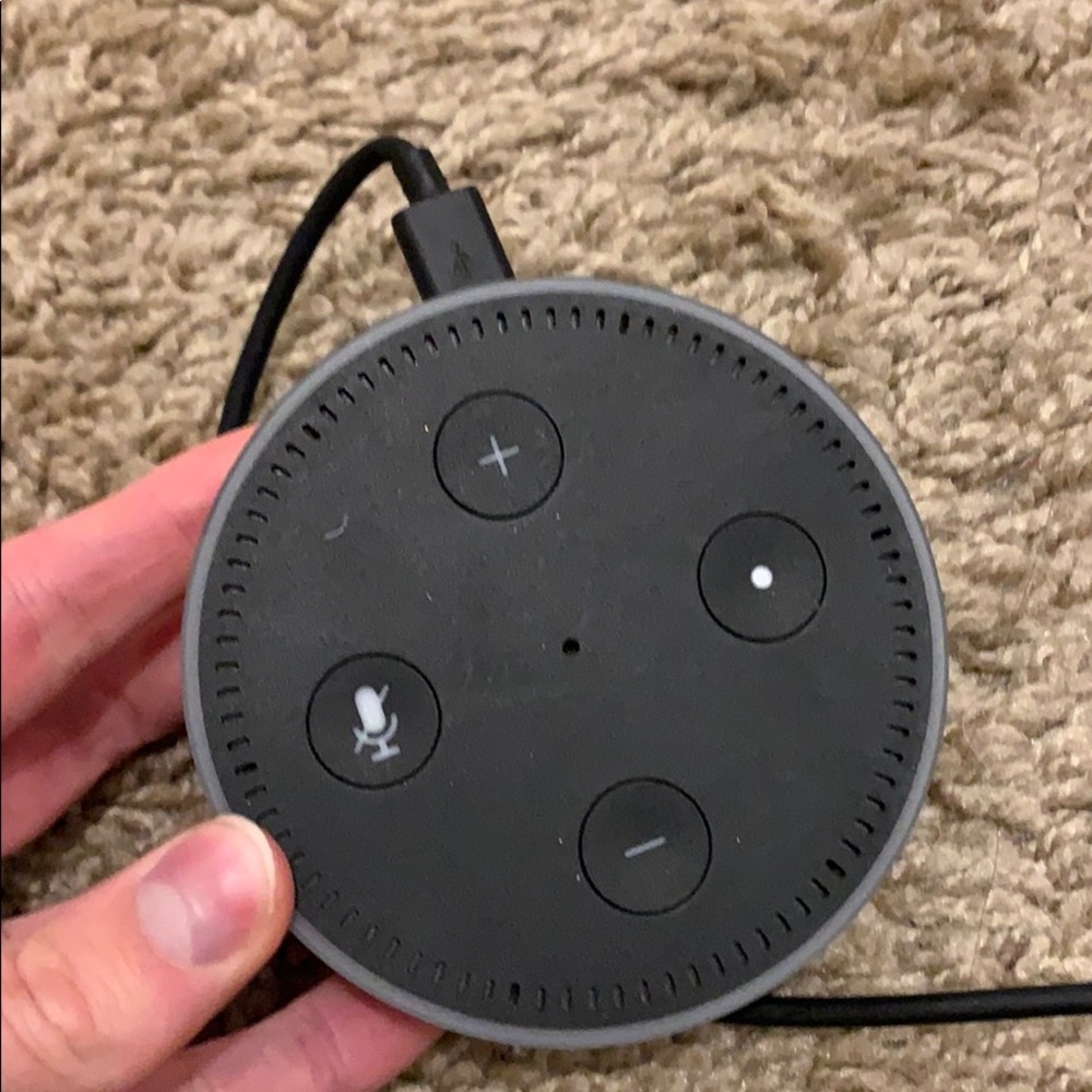 Amazon dot - Picture 2 of 3